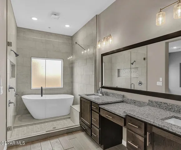 $359,950 | 7425 Rio Rimac Drive, El Paso, TX 79934