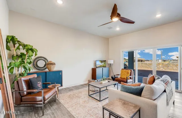 $359,950 | 7425 Rio Rimac Drive, El Paso, TX 79934