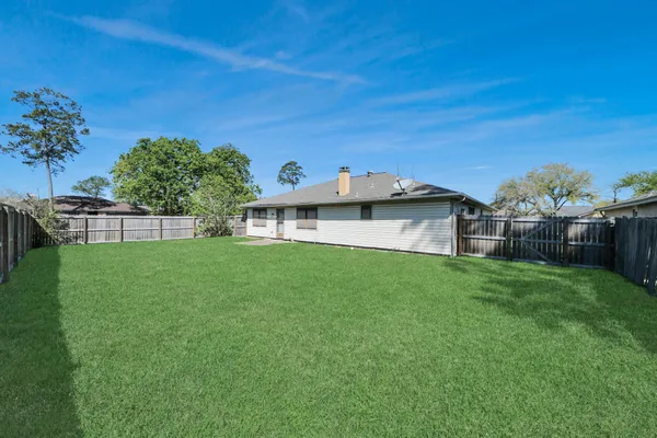 $1,800 | 14802 Scotter Drive, Houston, TX 77015