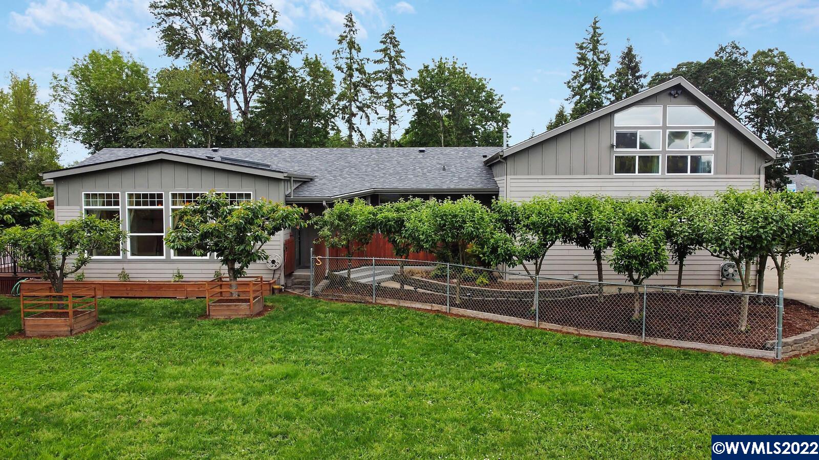 34586 Riverside Drive Albany, OR 97321 - Photo 1 of 41 Gallery Image 1