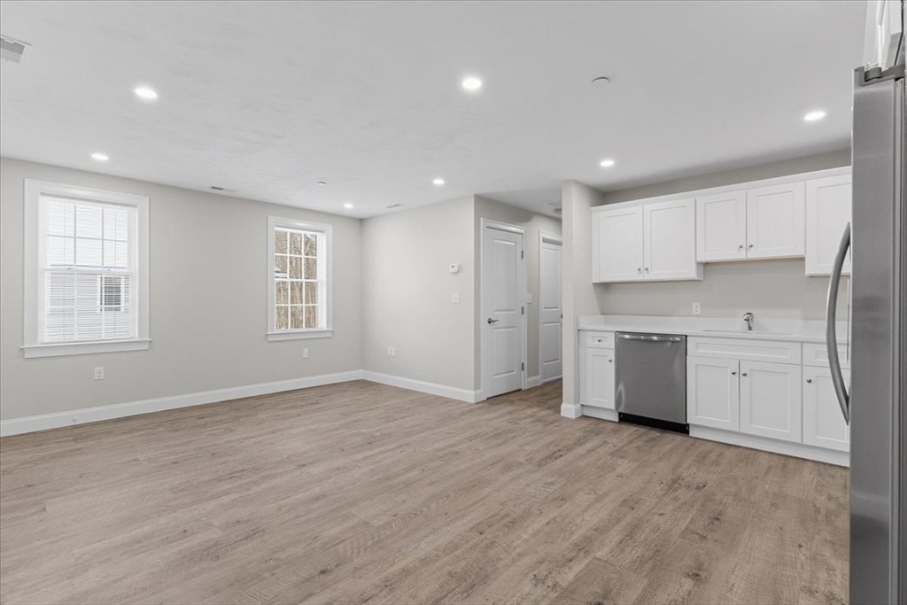 202 Central Street, Unit E Avon, MA 02322 - Photo 14 of 21