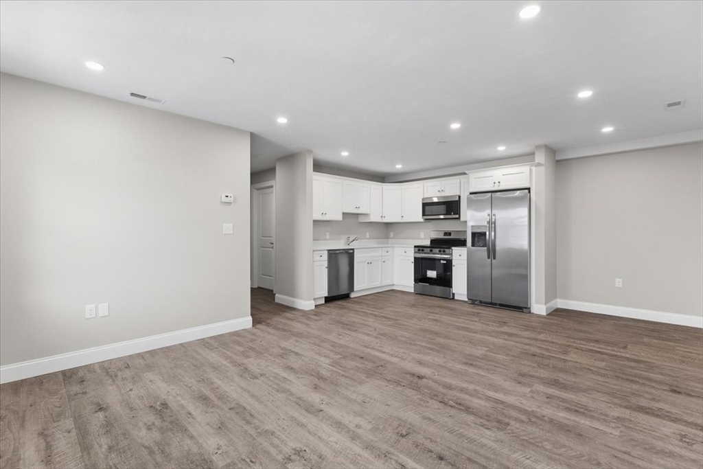 202 Central Street, Unit E Avon, MA 02322 - Photo 3 of 21