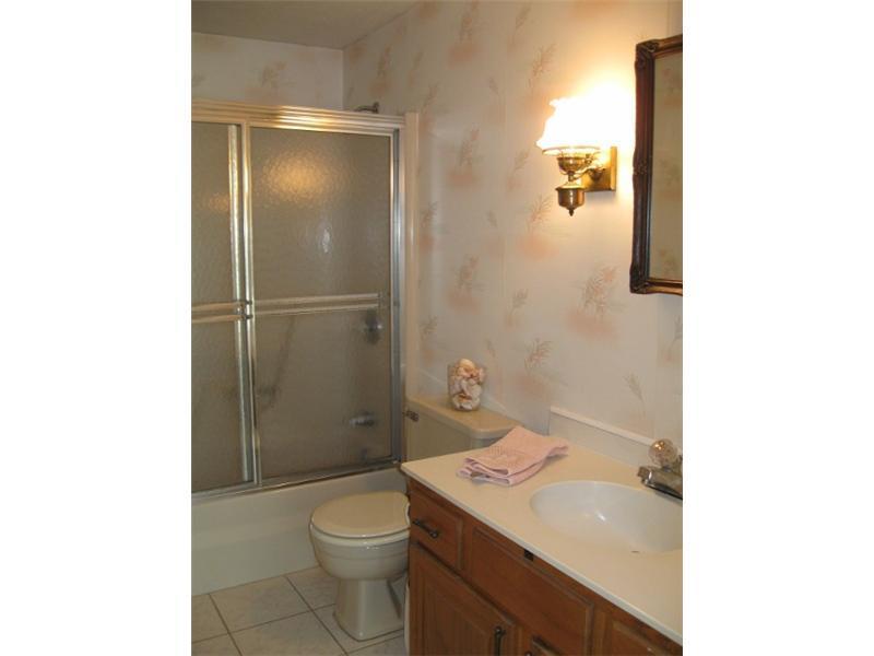 195 Wescott Road, Unit 6 South Portland, ME 04106 - Photo 32 of 35 Bathroom.