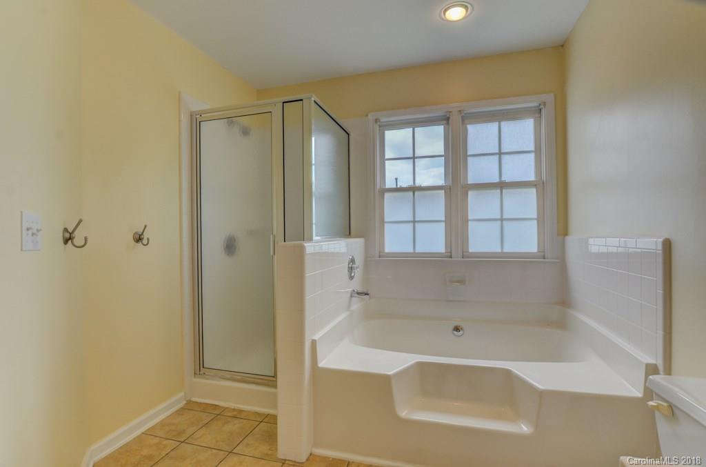 12 Barberry Road, Unit 107 Fletcher, NC 28732 - Photo 27 of 34 Gallery Image 27