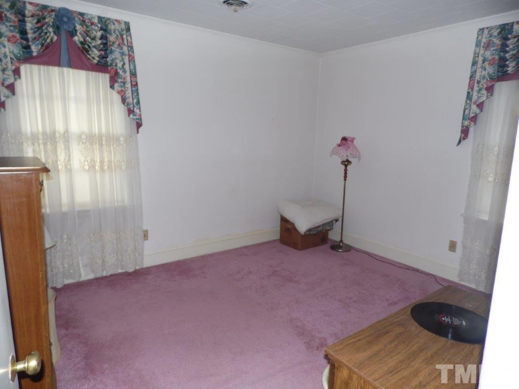 1013 Fairground Road Dunn, NC 28334 - Photo 17 of 20