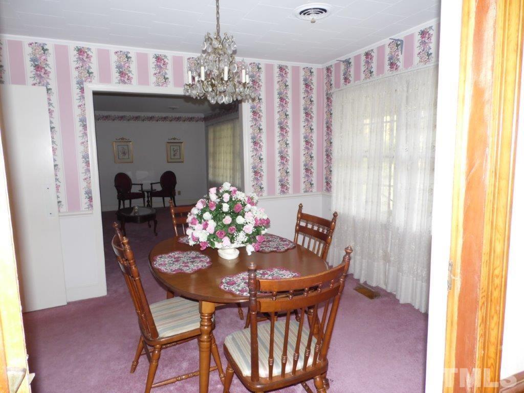 1013 Fairground Road Dunn, NC 28334 - Photo 10 of 20