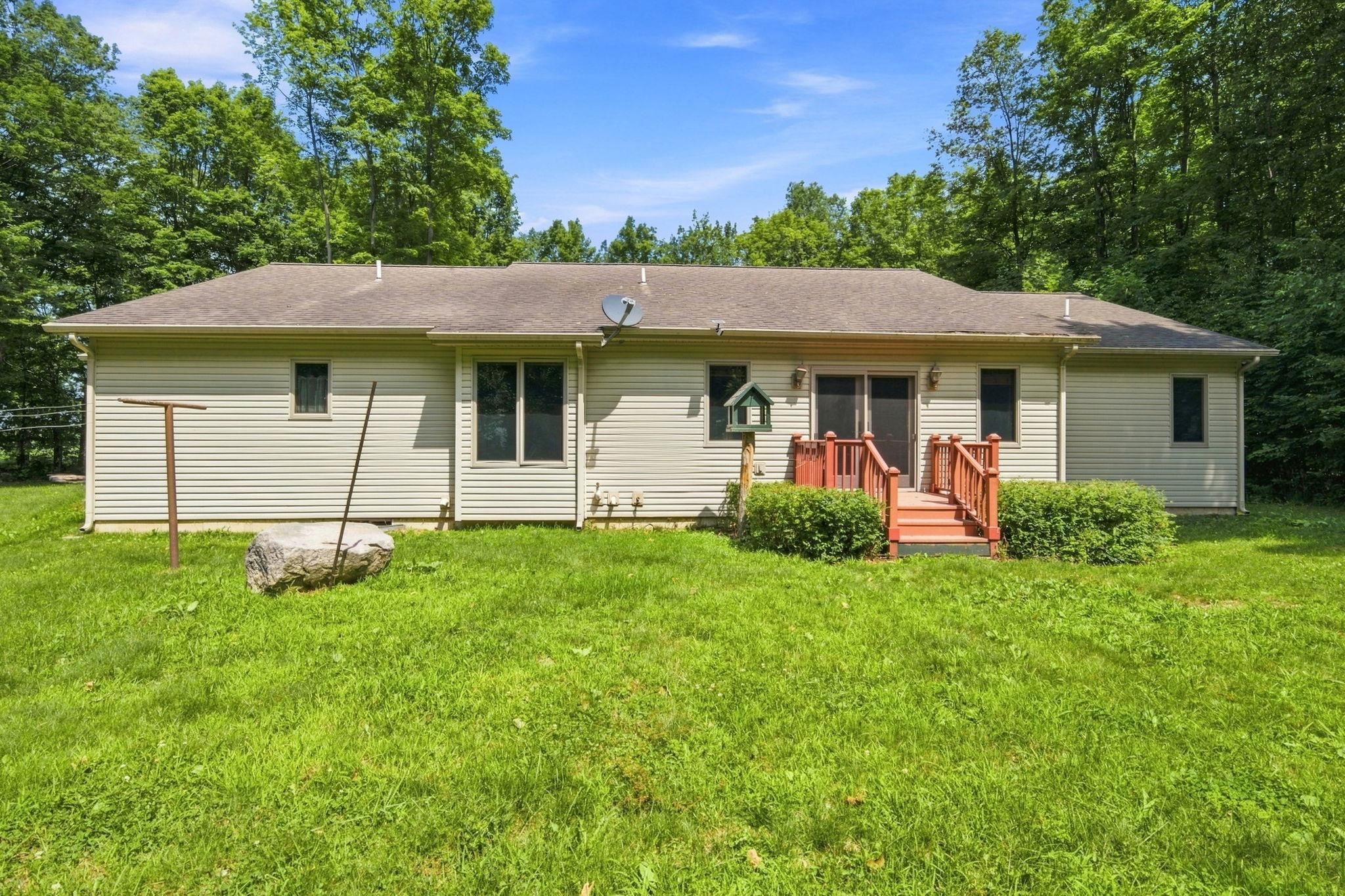 7212 46 1/2 Road Cadillac, MI 49601 - Photo 6 of 66 Gallery Image 6