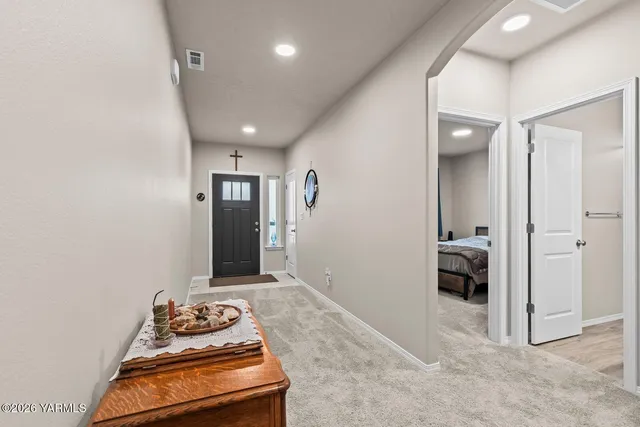 $391,000 | 403 Lambert Court, Grandview, WA 98930