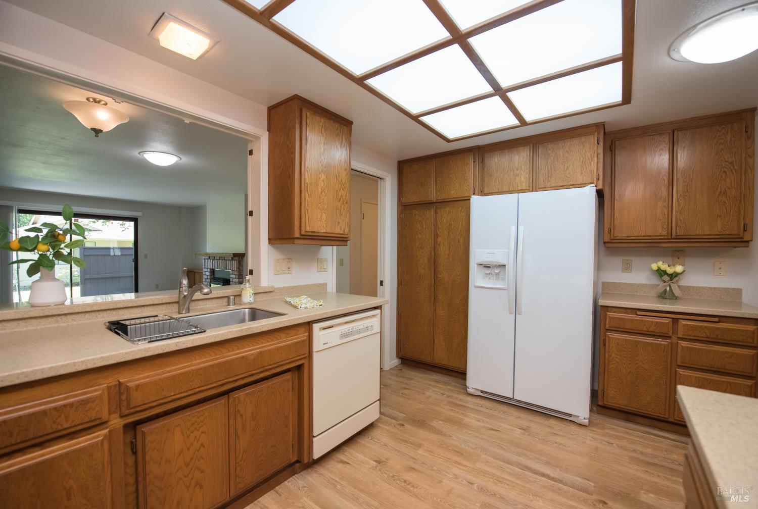6320 Stone Bridge Road Santa Rosa, CA 95409 - Photo 12 of 37