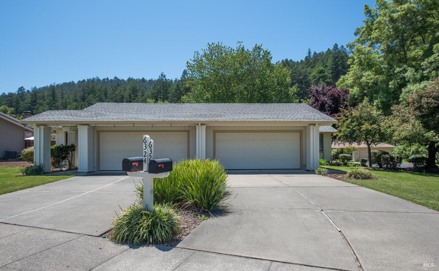 6320 Stone Bridge Road Santa Rosa, CA 95409 - Photo 2 of 37