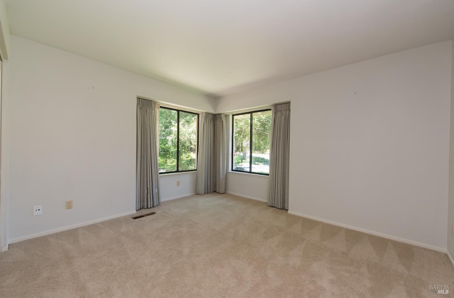 6320 Stone Bridge Road Santa Rosa, CA 95409 - Photo 27 of 37