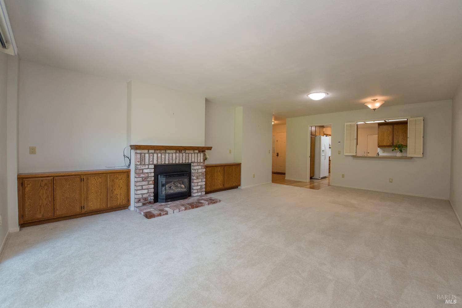6320 Stone Bridge Road Santa Rosa, CA 95409 - Photo 7 of 37