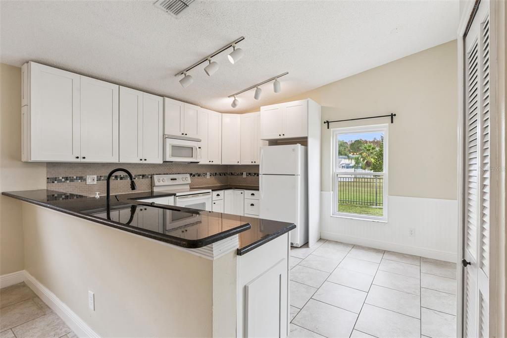 14643 Traders Path Orlando, FL 32837 - Photo 10 of 42