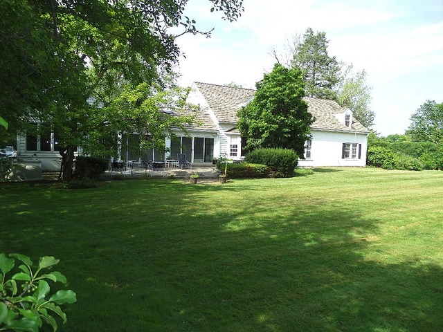 2030 Sunset Ridge Road Northfield, IL 60093 - Photo 14 of 20