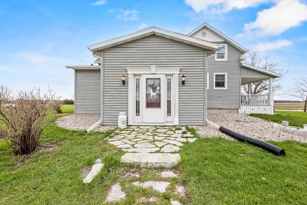 $575,000 | W3665 Faro Springs Road, Hilbert, WI 54129