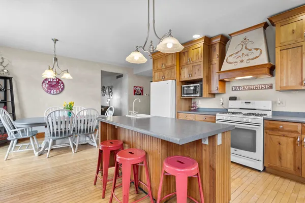 $575,000 | W3665 Faro Springs Road, Hilbert, WI 54129