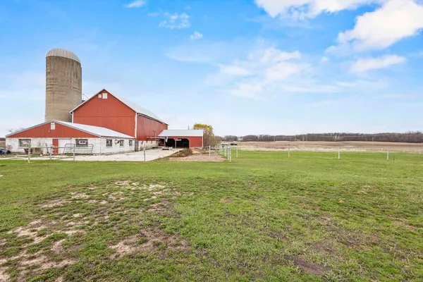 $575,000 | W3665 Faro Springs Road, Hilbert, WI 54129