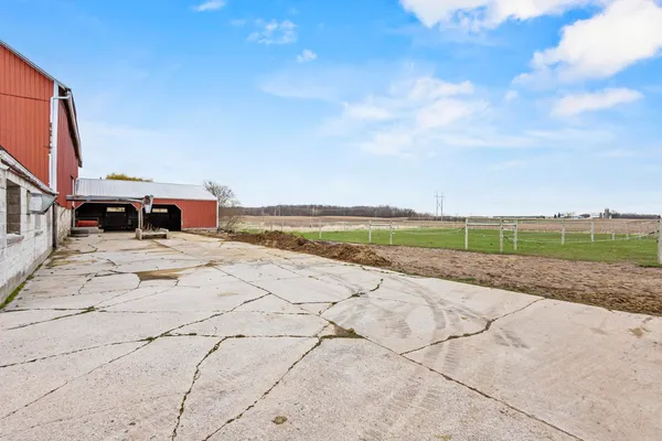 $575,000 | W3665 Faro Springs Road, Hilbert, WI 54129