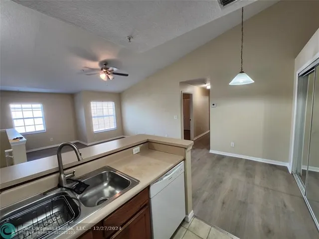 $2,075 | 14905 Pleasant Bay Lane, Unit 6204, Naples, FL 34119