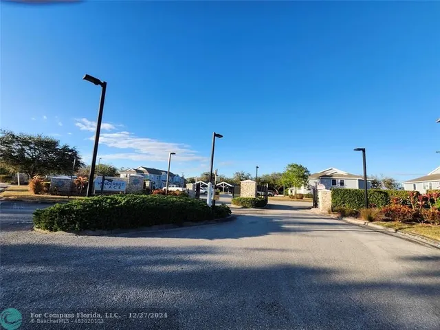 $2,075 | 14905 Pleasant Bay Lane, Unit 6204, Naples, FL 34119