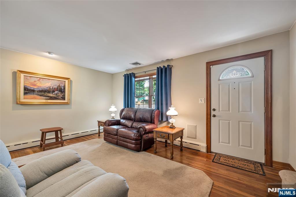 29 Giannone Road Wayne, NJ 07470 - Photo 12 of 33