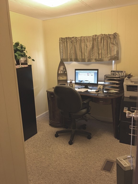 2 Eastbridge Road Taunton, MA 02780 - Photo 11 of 16 Gallery Image 11