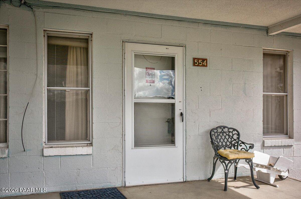 554 Roma Avenue Prescott, AZ 86301 - Photo 3 of 21 03-Entrance