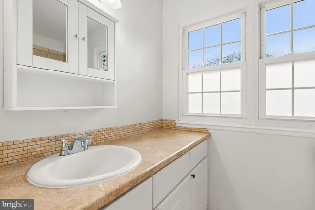 $598,000 | 30 Millcrest Court, Derwood, MD 20855