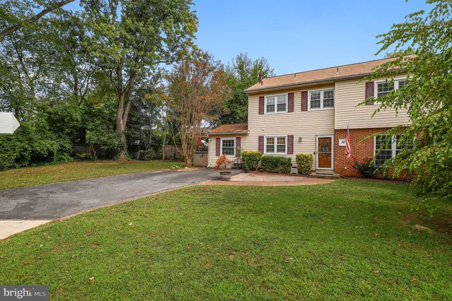 $598,000 | 30 Millcrest Court, Derwood, MD 20855