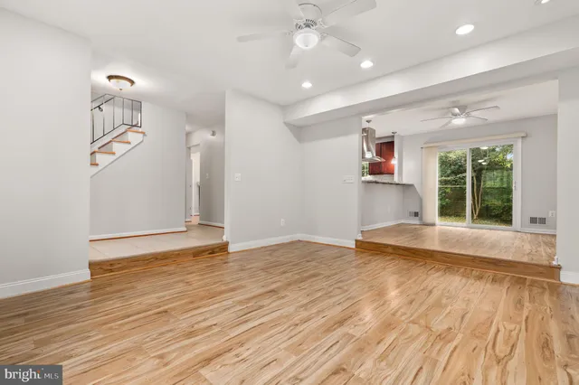 $598,000 | 30 Millcrest Court, Derwood, MD 20855