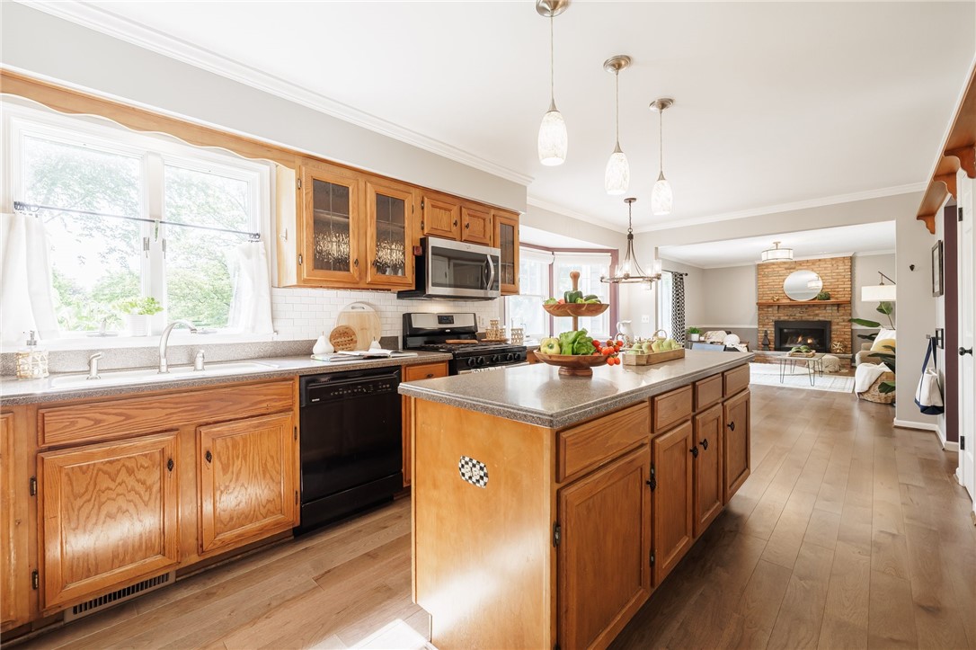 658 Willow Lane Webster, NY 14580 - Photo 13 of 46