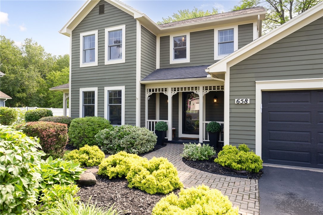 658 Willow Lane Webster, NY 14580 - Photo 7 of 46