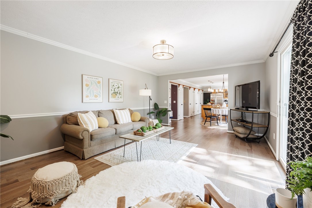 658 Willow Lane Webster, NY 14580 - Photo 9 of 46