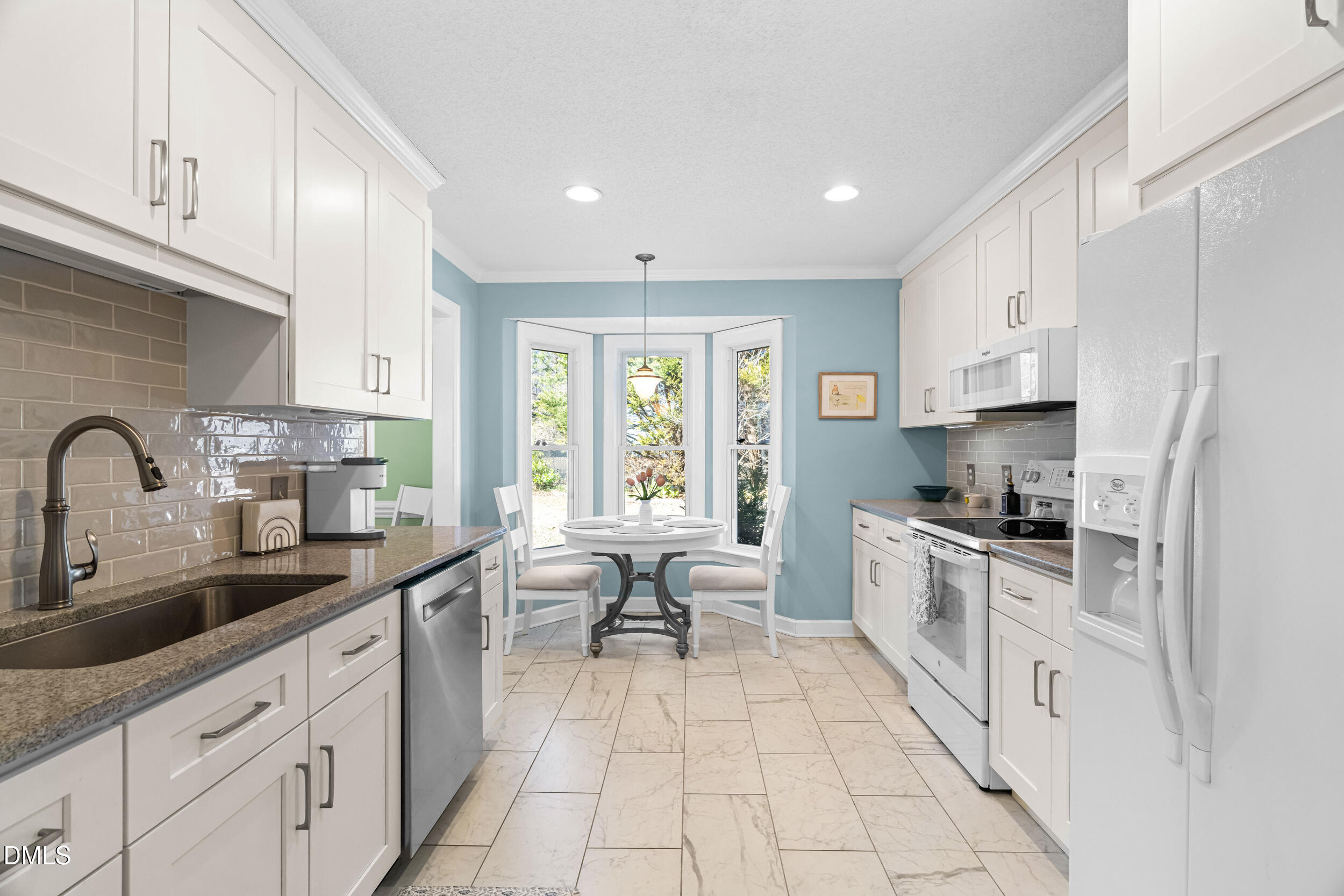 1012 Catsby Circle Raleigh, NC 27603 - Photo 14 of 40 fridge conveys