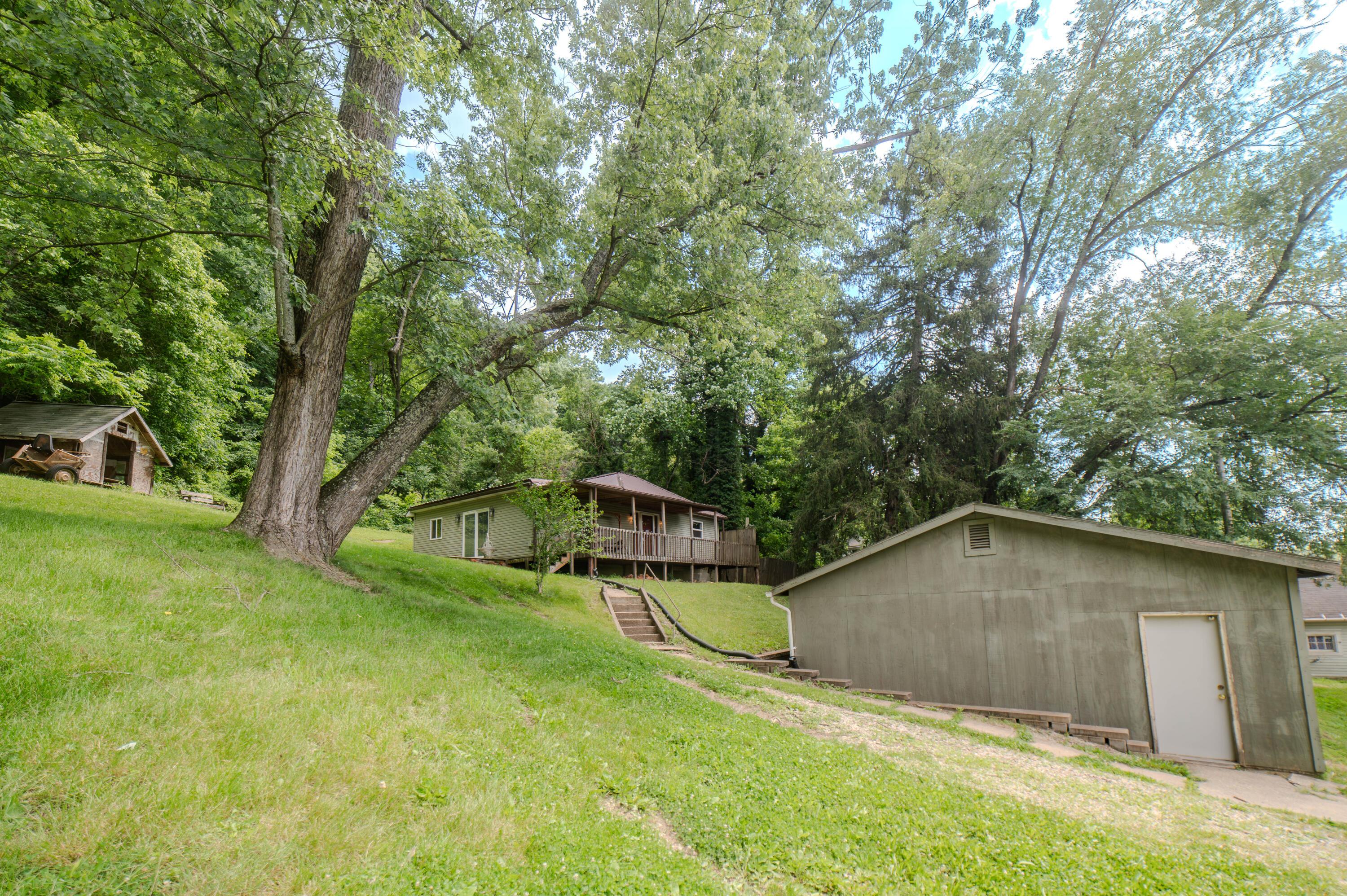 12 Spring Street Glouster, OH 45732 - Photo 1 of 24 DSC_8489