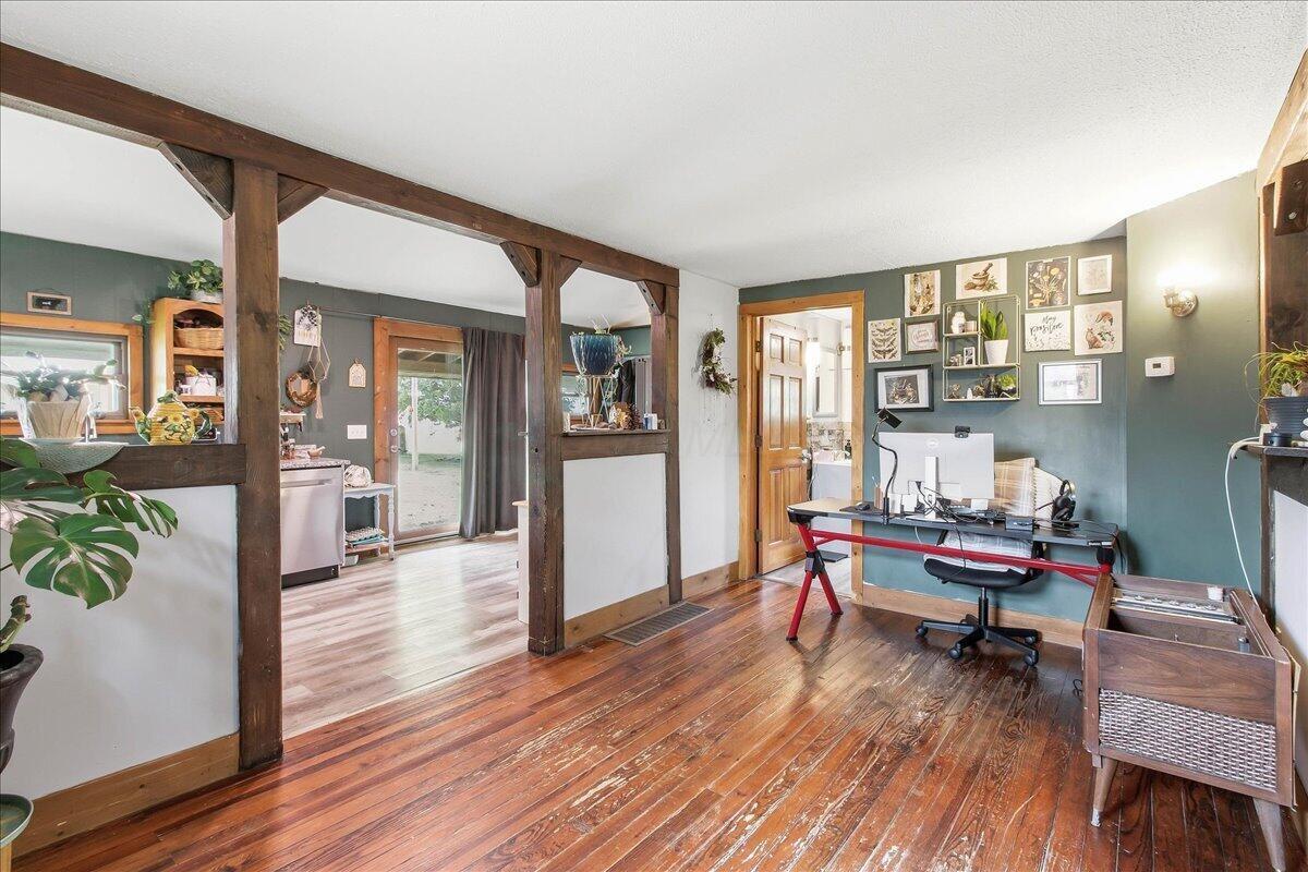 6055 Prairie Road Springfield, OH 45502 - Photo 9 of 34