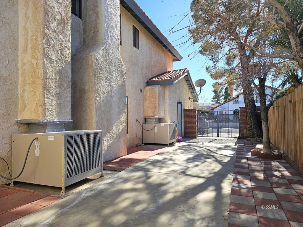308 West Cielo Avenue Ridgecrest, CA 93555 - Photo 43 of 43