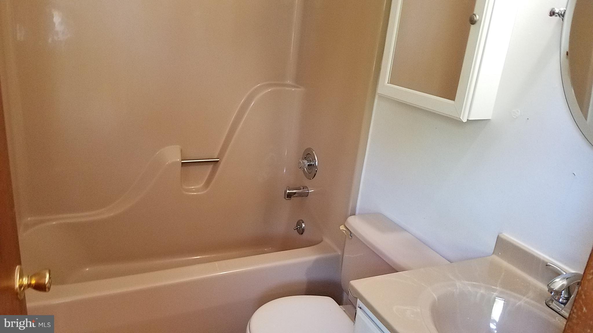 550 Hances Point Road North East, MD 21901 - Photo 13 of 18 Bath (Master)