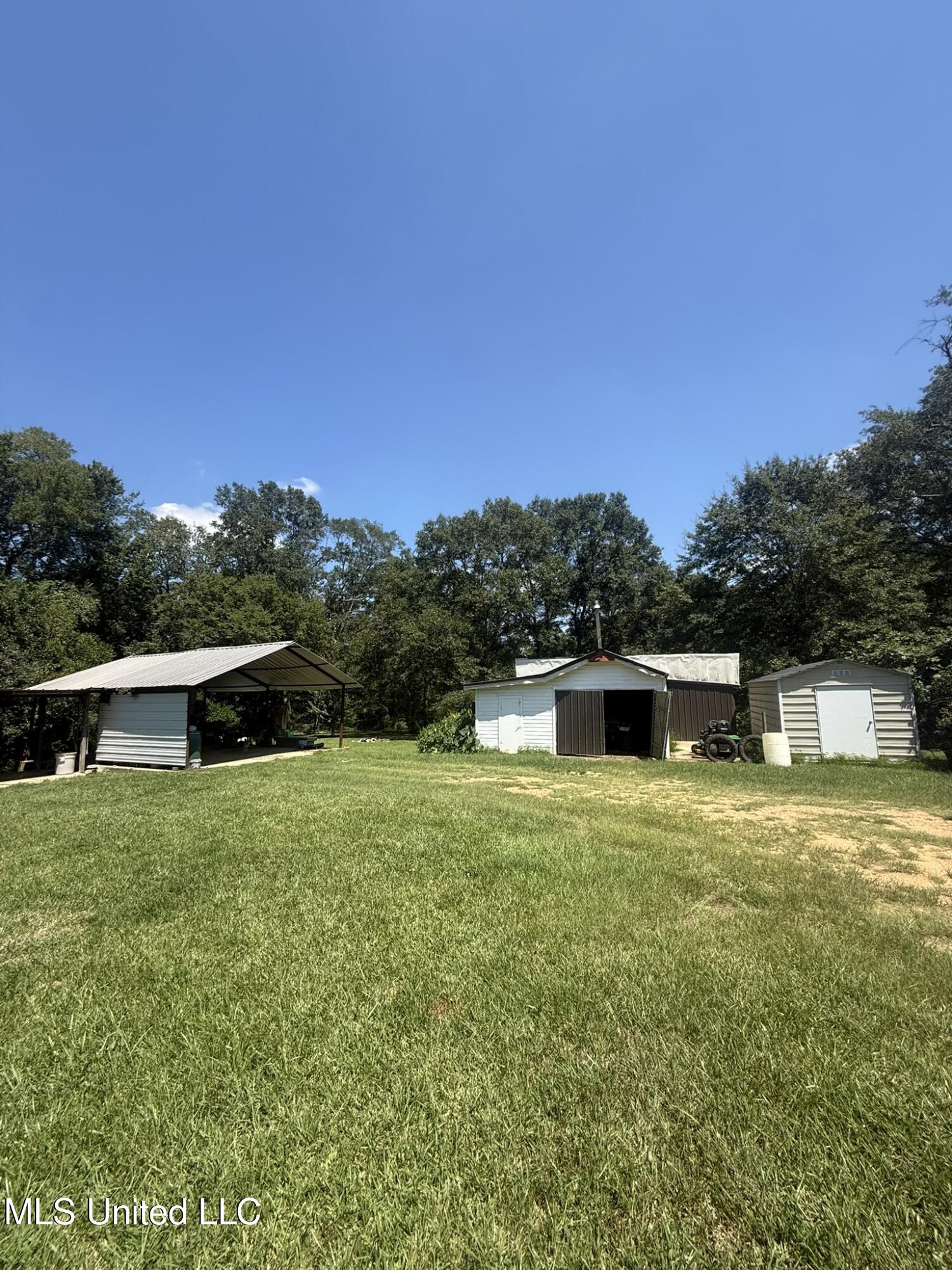 1184 Poplar Springs Road Hazlehurst, MS 39083 - Photo 10 of 44 IMG_9659