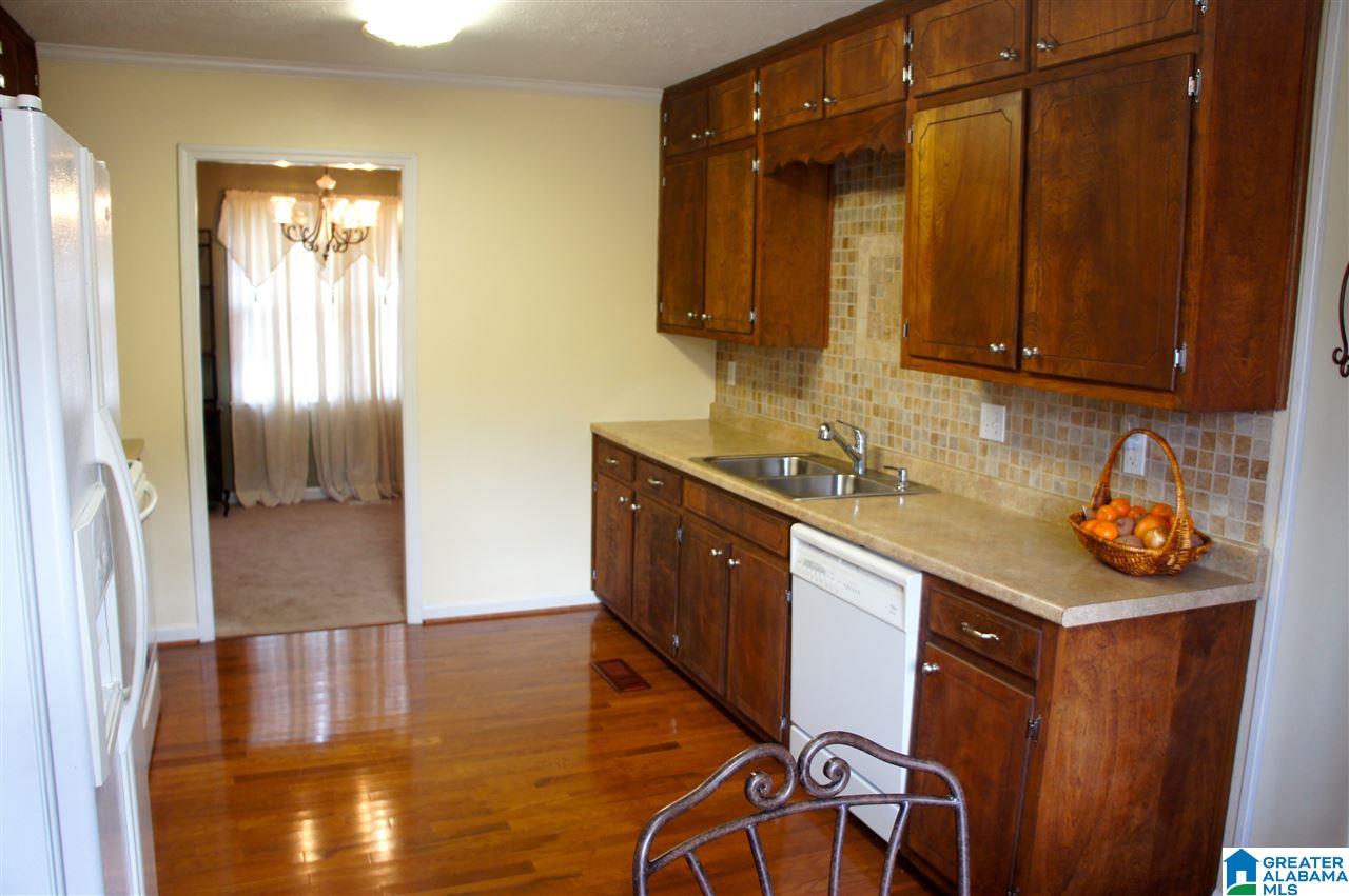 1705 Valley Creek Road Anniston, AL 36207 - Photo 2 of 28