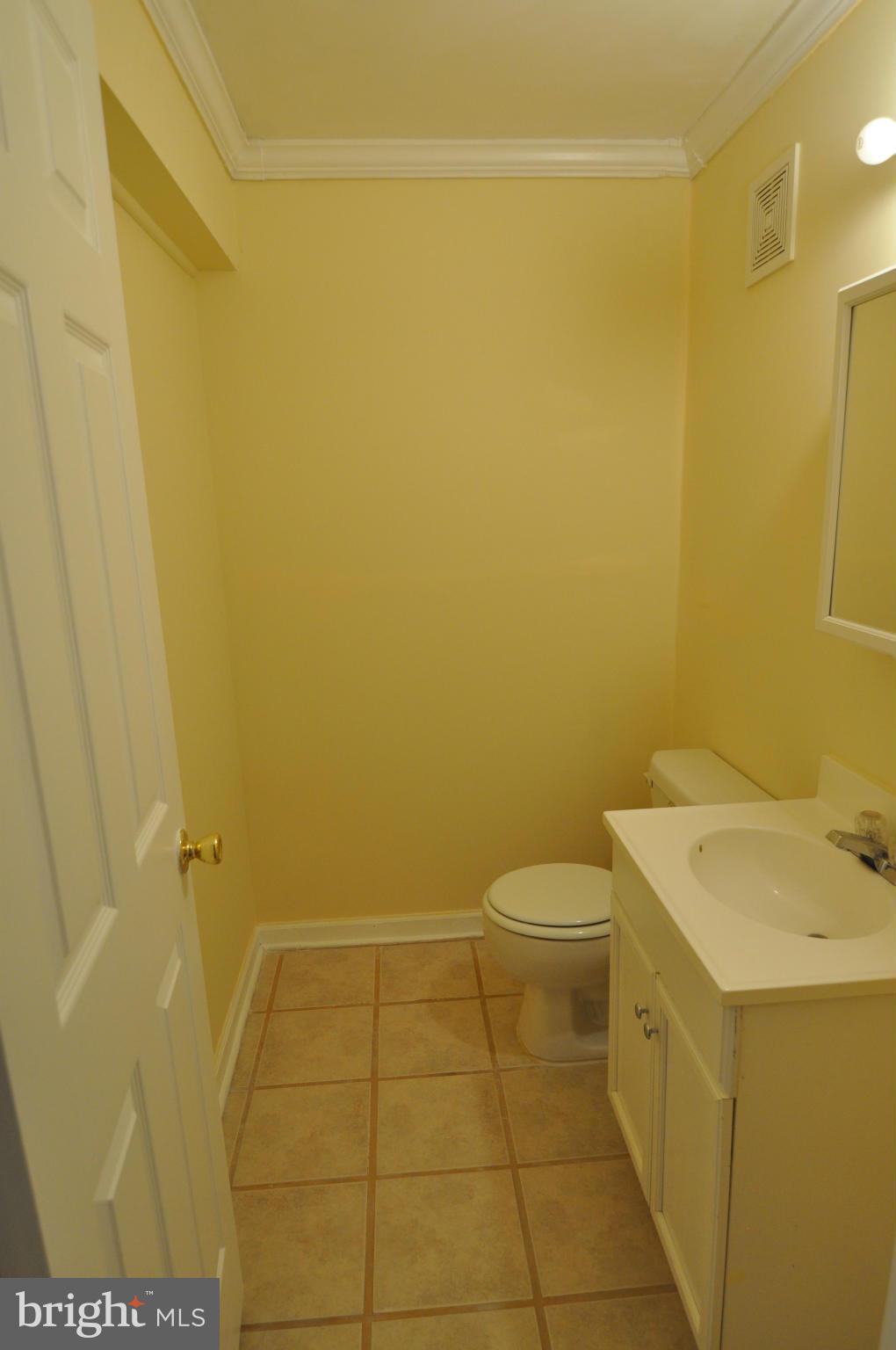 2433 Warm Spring Way Odenton, MD 21113 - Photo 25 of 28 Family Room Bathroom