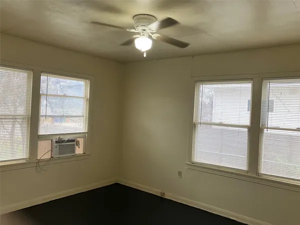 $1,695 | 611 Clifford Drive, Austin, TX 78745