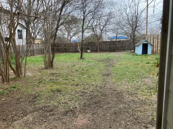 $1,695 | 611 Clifford Drive, Austin, TX 78745