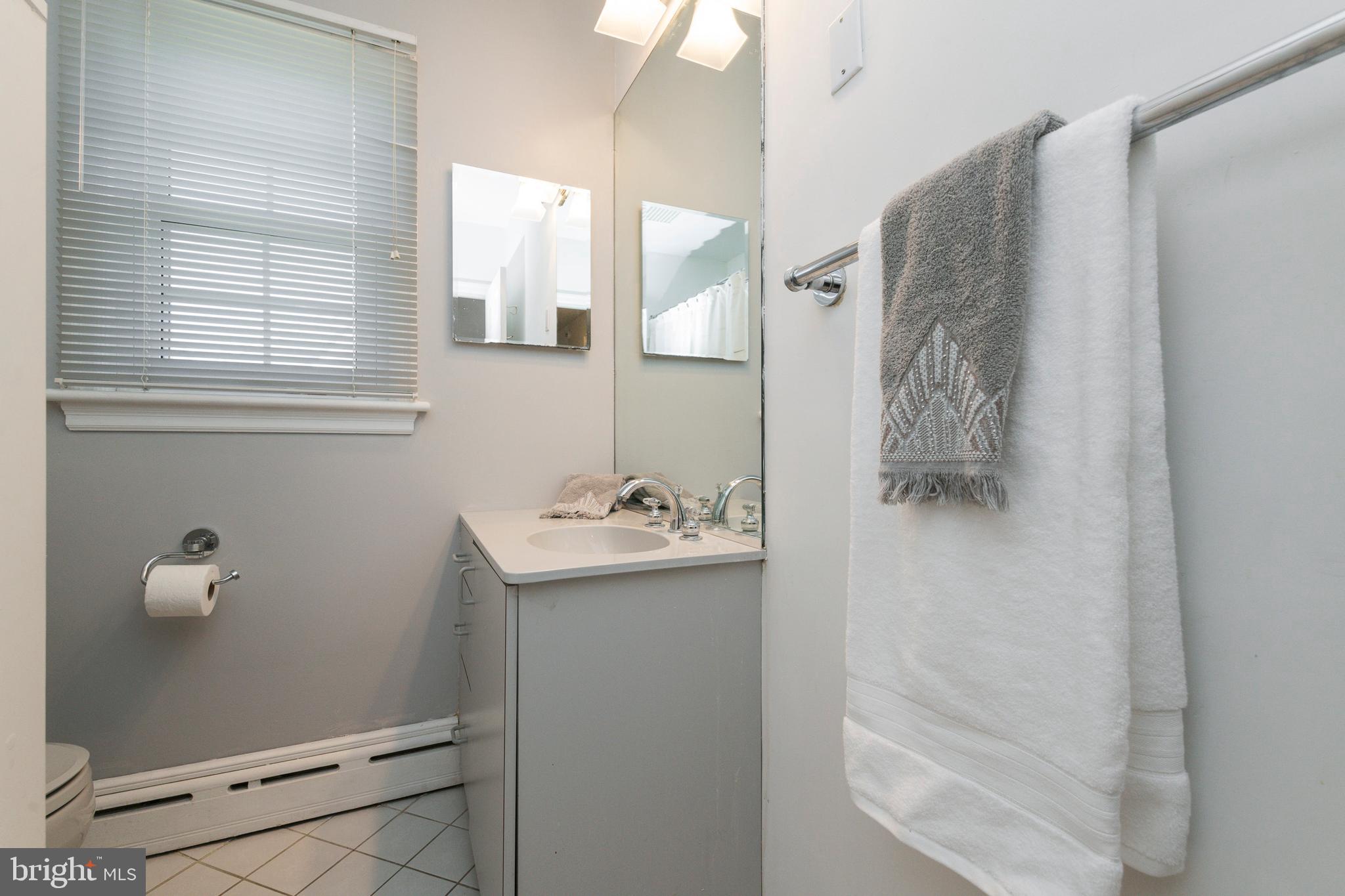 44 Ridge Road Westminster, MD 21157 - Photo 18 of 28 Full Bath 2