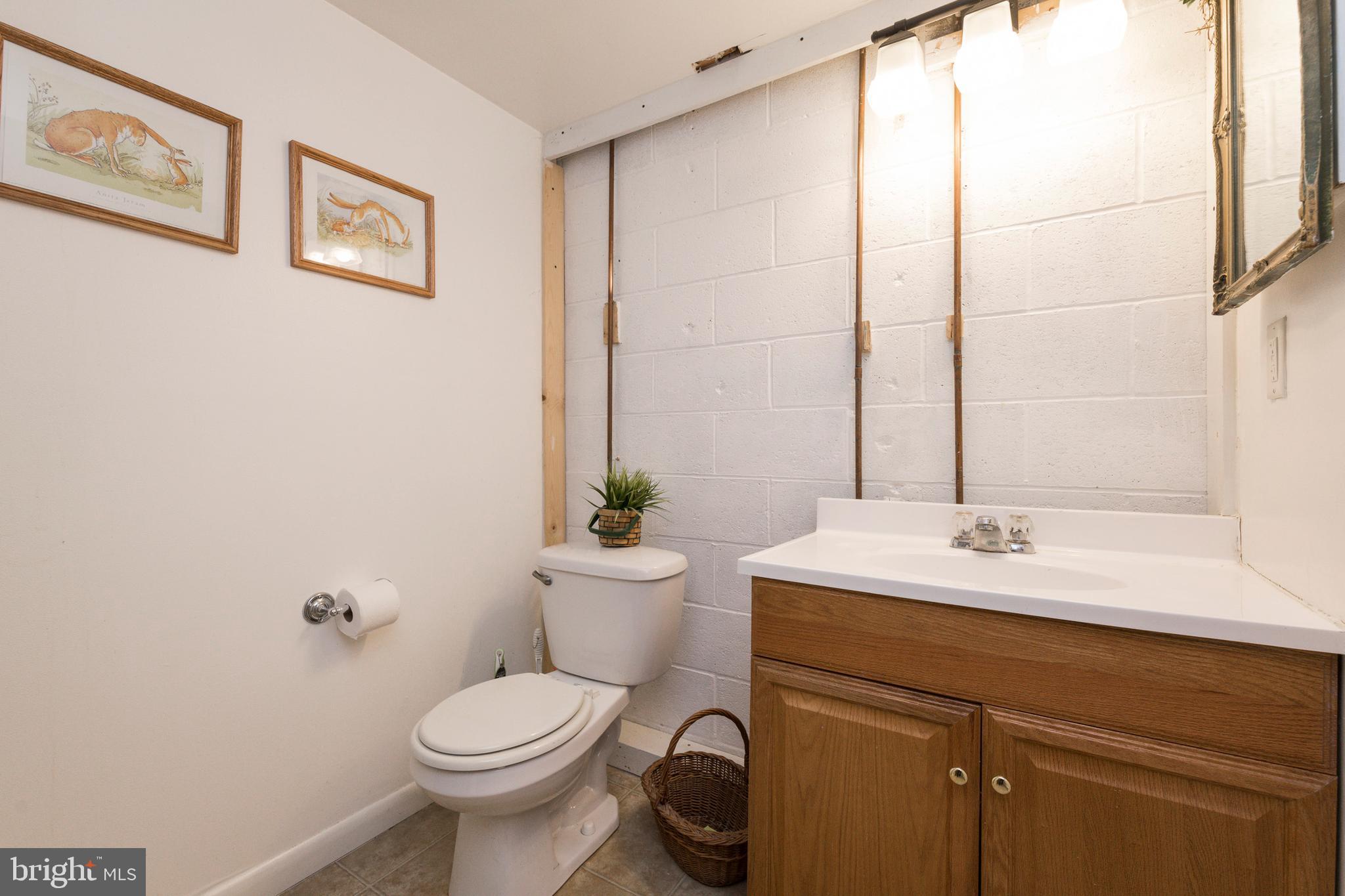 44 Ridge Road Westminster, MD 21157 - Photo 27 of 28 Full Bath 3