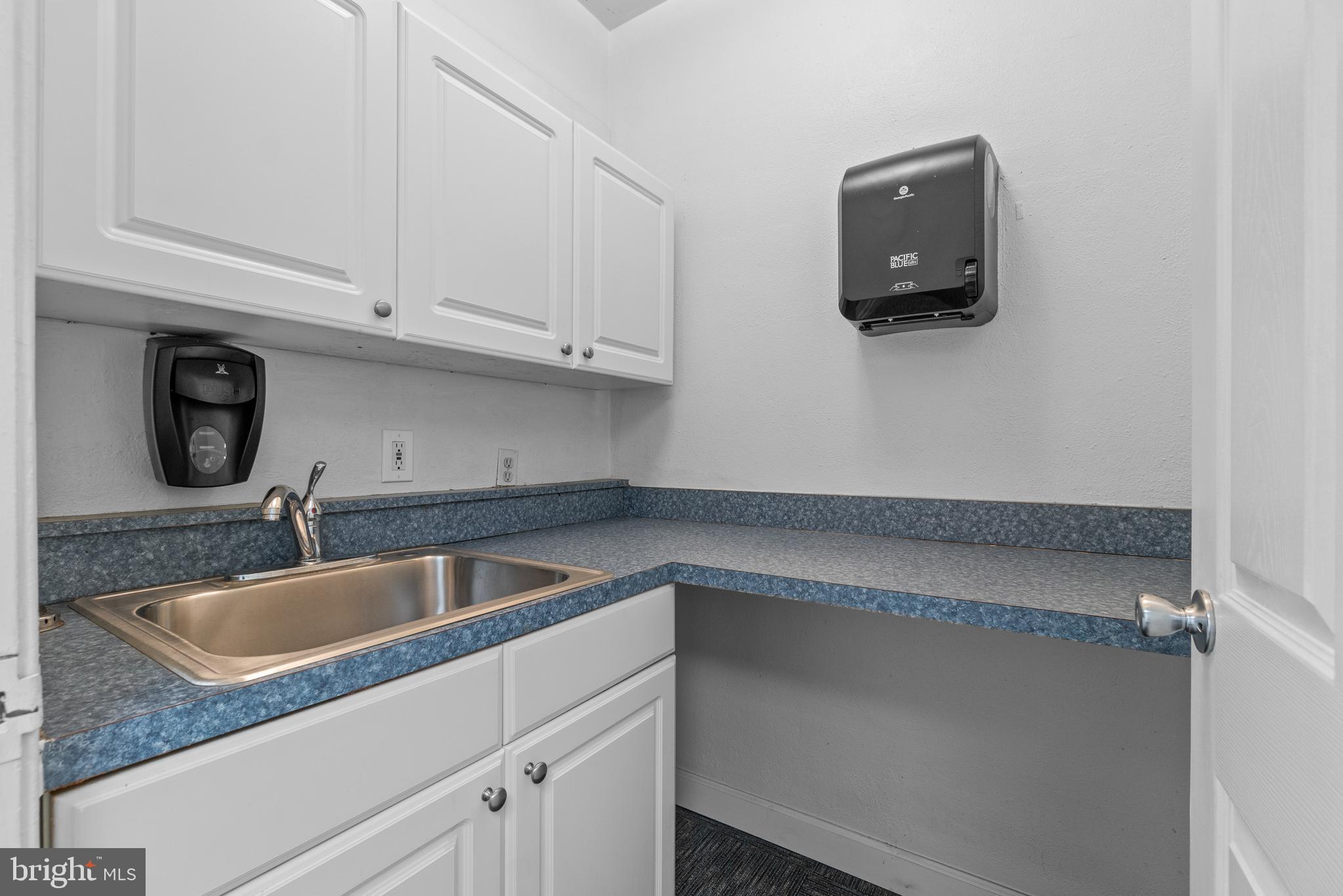 1120 St Paul Street, Unit 3 Baltimore, MD 21202 - Photo 12 of 31