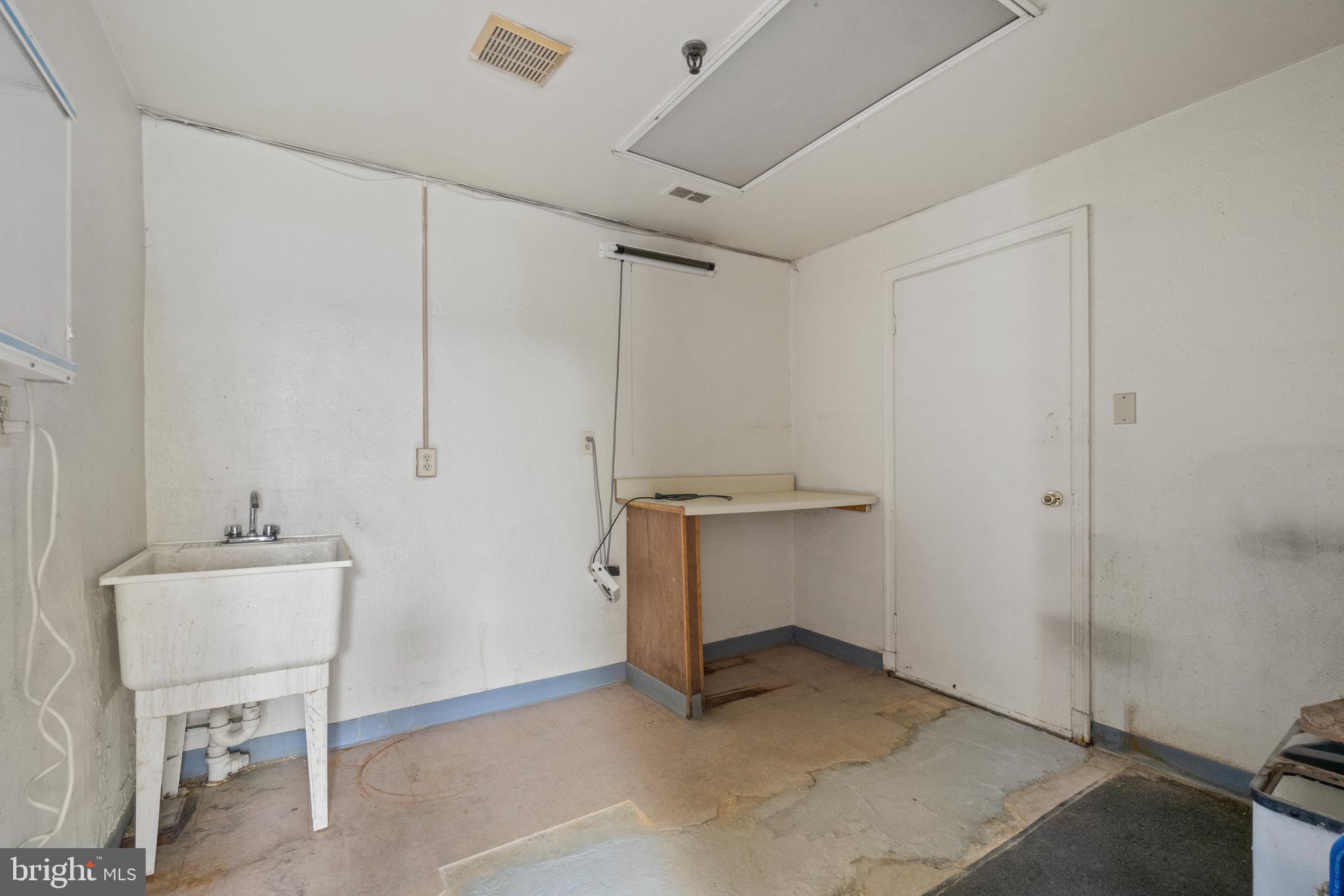 1120 St Paul Street, Unit 3 Baltimore, MD 21202 - Photo 18 of 31