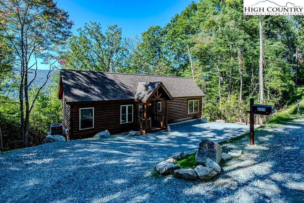 225 Oak Road Beech Mountain, NC 28604 - Photo 3 of 36