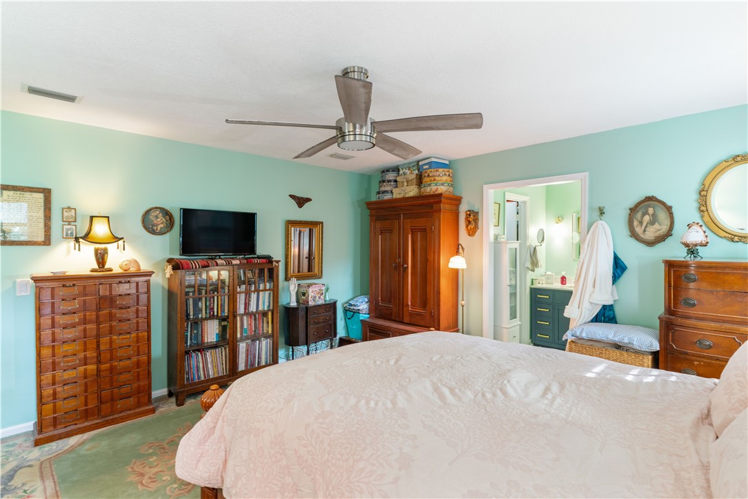 219 Five Pounds Road St. Simons Island, GA 31522 - Photo 13 of 29