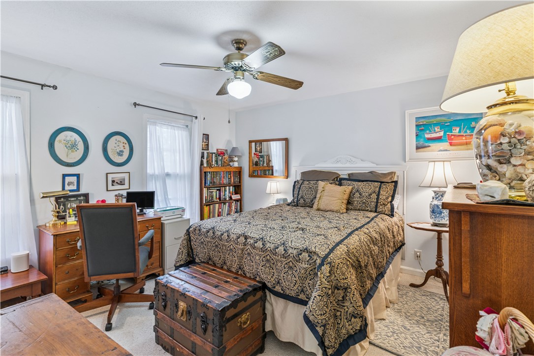 219 Five Pounds Road St. Simons Island, GA 31522 - Photo 17 of 27 Large Guest Room